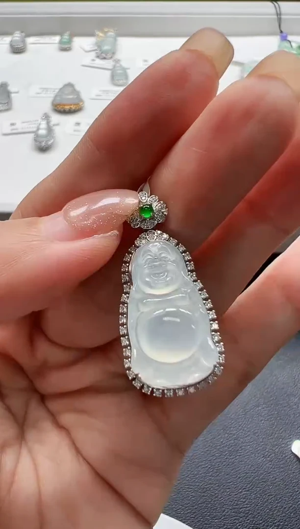 颈饰18K金镶嵌翡翠KFL1115-009