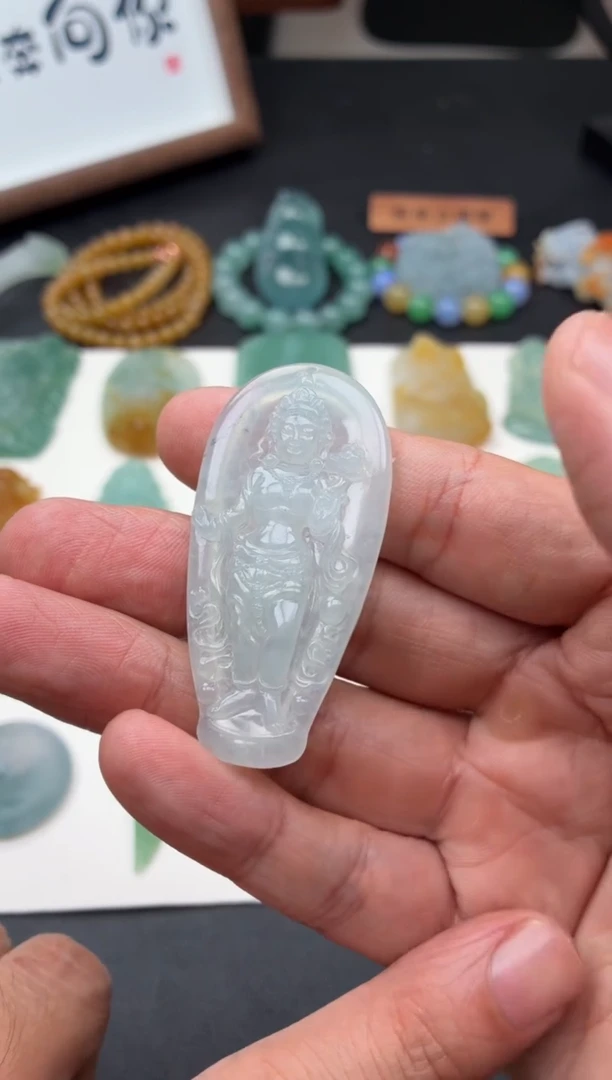 未镶嵌定制翡翠