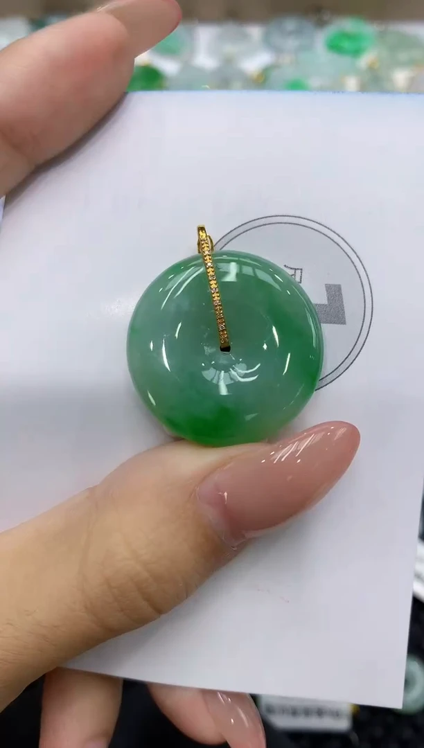 颈饰18K金镶嵌翡翠11111111