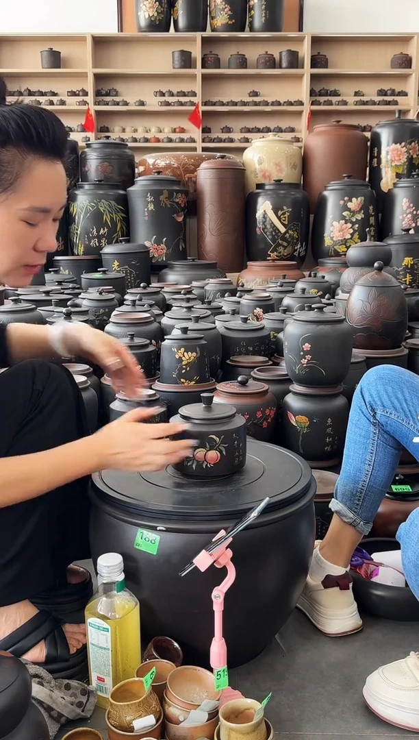 瑕疵茶叶罐 100克黑色 693
