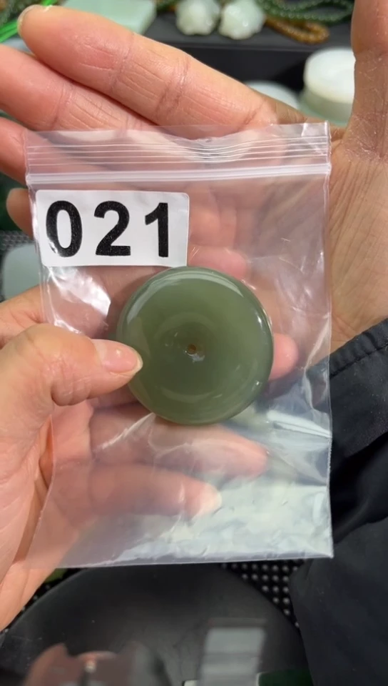 未镶嵌和田玉珠宝半成品云*扣子