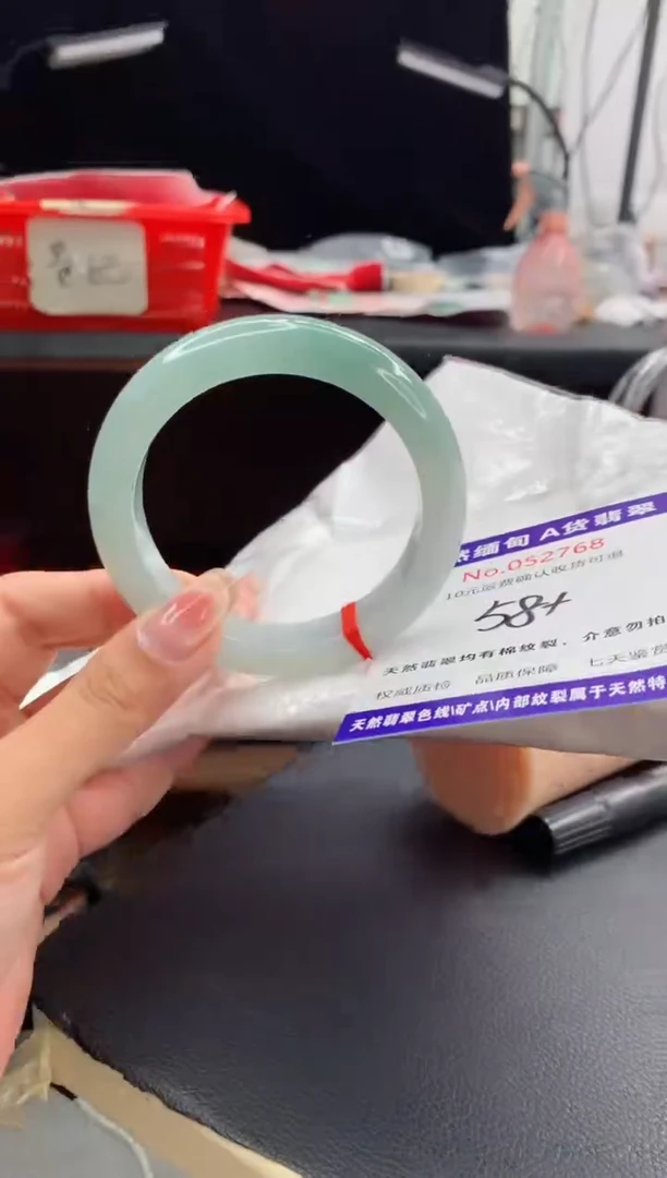 翡翠手镯未镶嵌天然缅甸A货翡翠