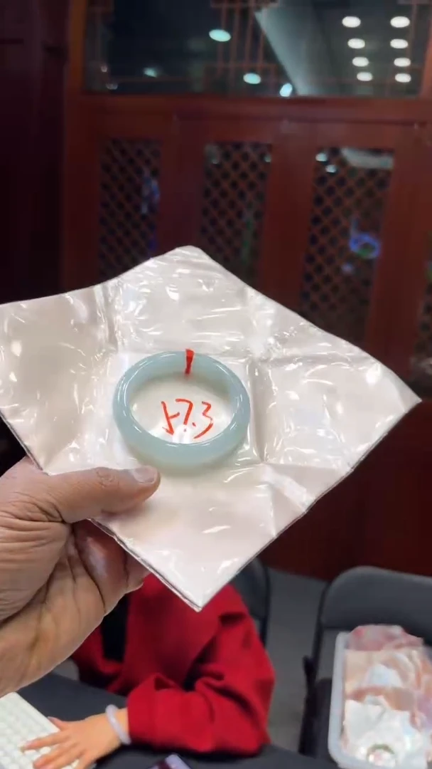 【闪购商品】翡翠手镯未镶嵌手镯