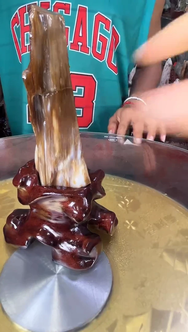 缅甸天然树化玉精品摆件