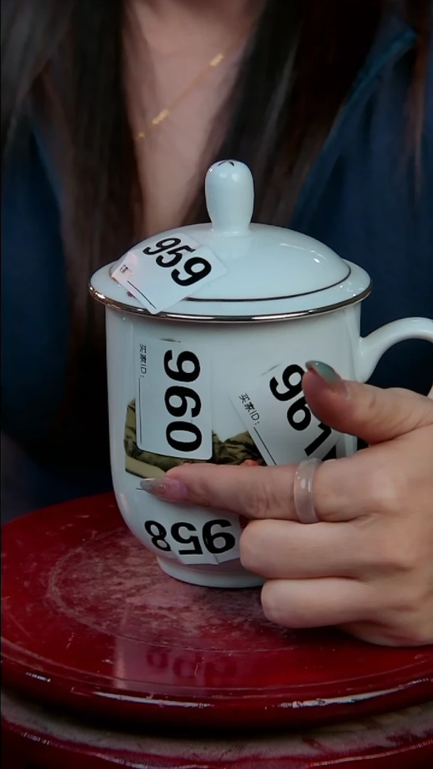 摆件陶景德镇陶瓷摆件合影办公杯