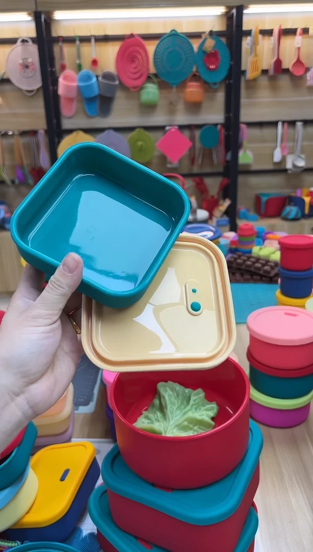 硅胶FF-绿底米黄盖-0.3L正方排气盒