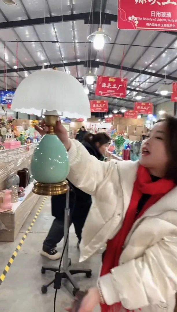 【闪购商品】玻璃于清花器X-早25