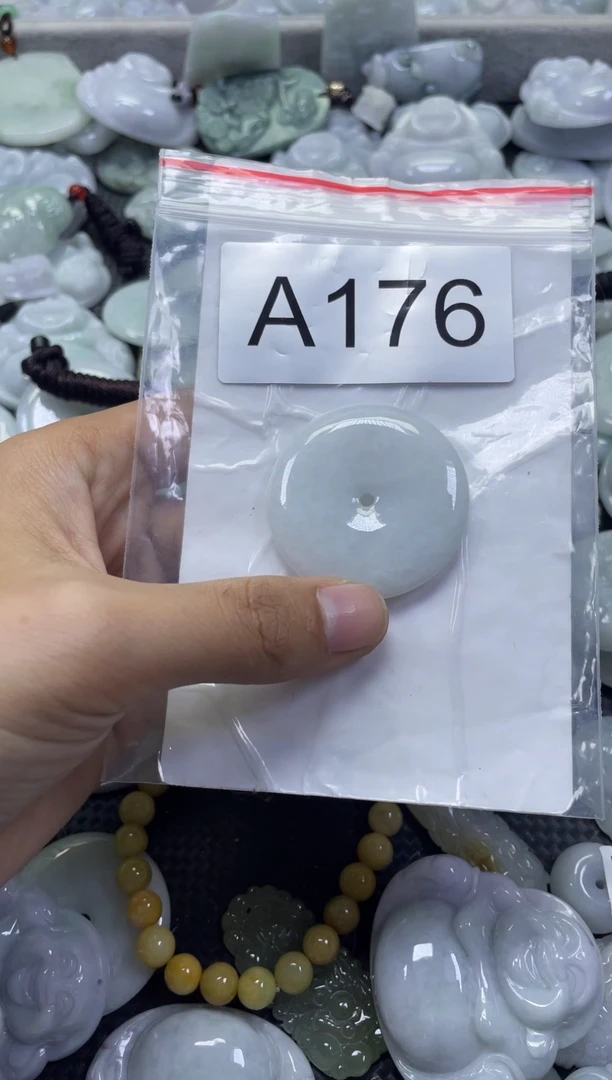 颈饰未镶嵌翡翠A176