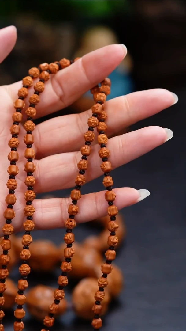 【闪购商品】橄榄核吊坠橄榄核