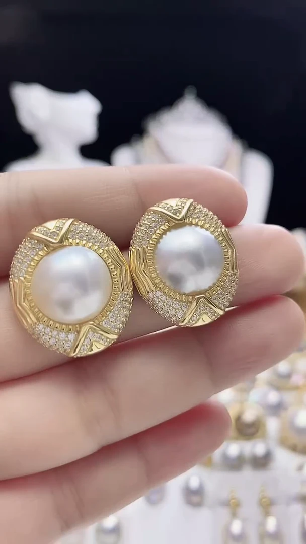 【闪购商品】拼合珍珠（马贝珠）耳饰银S925镶嵌海水马贝耳钉