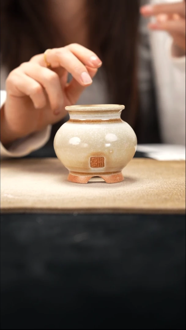 11-14-287花盆口径4.5瑕