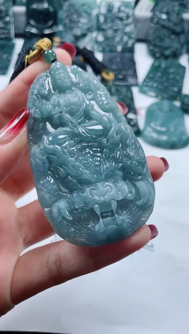 【闪购商品】翡翠颈饰未镶嵌