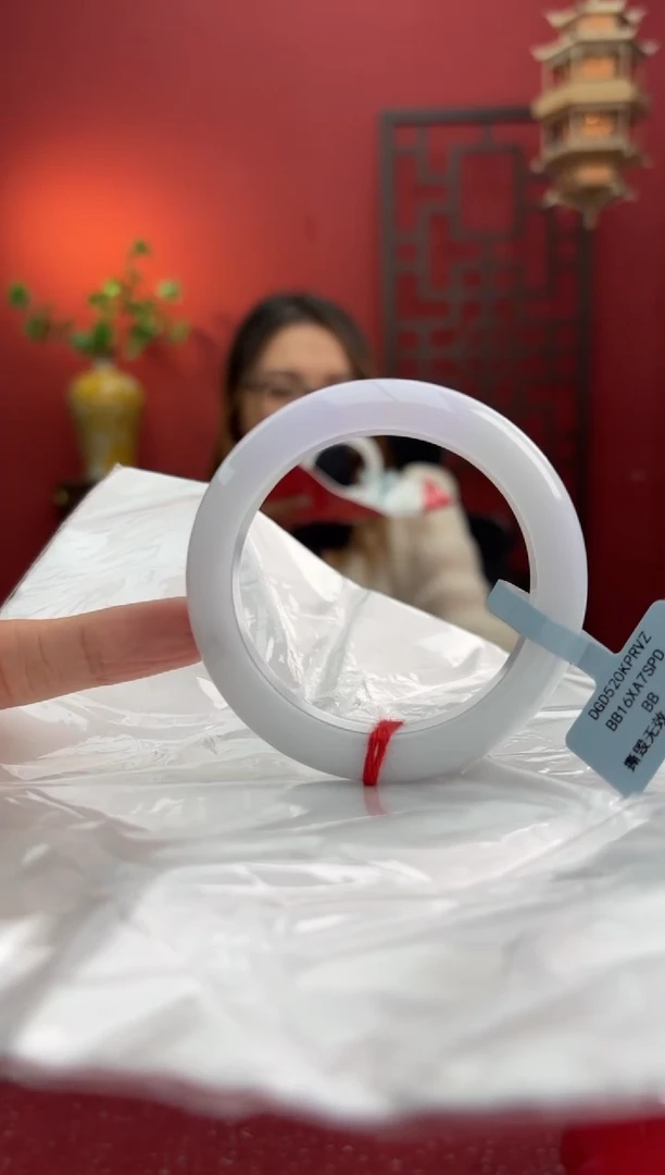 未镶嵌手镯（圆镯）翡翠翡翠手镯7