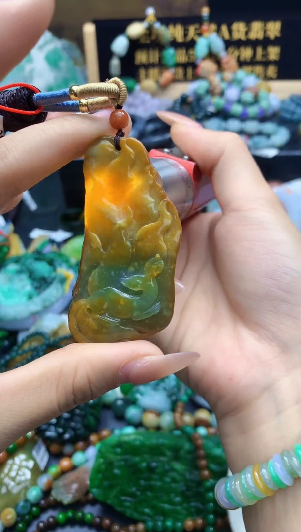 颈饰未镶嵌翡翠天然A货翡翠