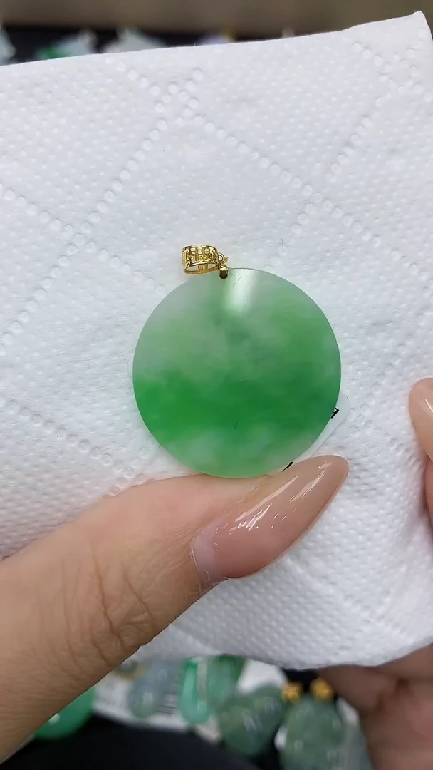 颈饰18K金镶嵌翡翠11111111