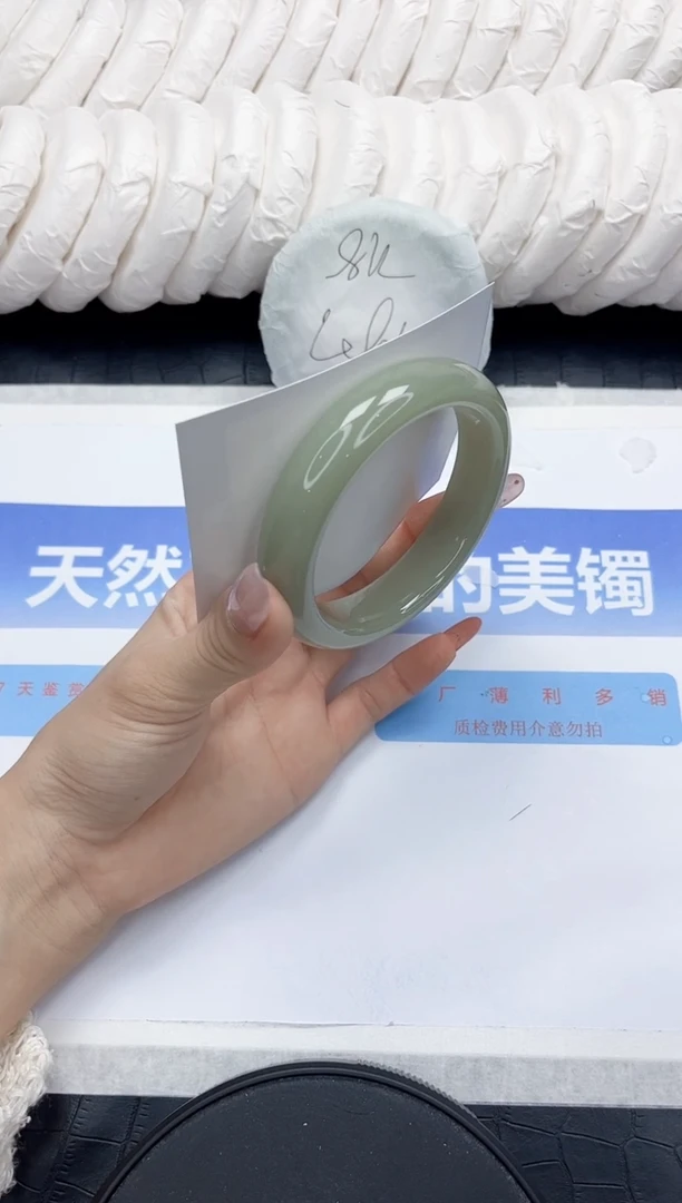 未镶嵌手镯石英质玉50-58.3