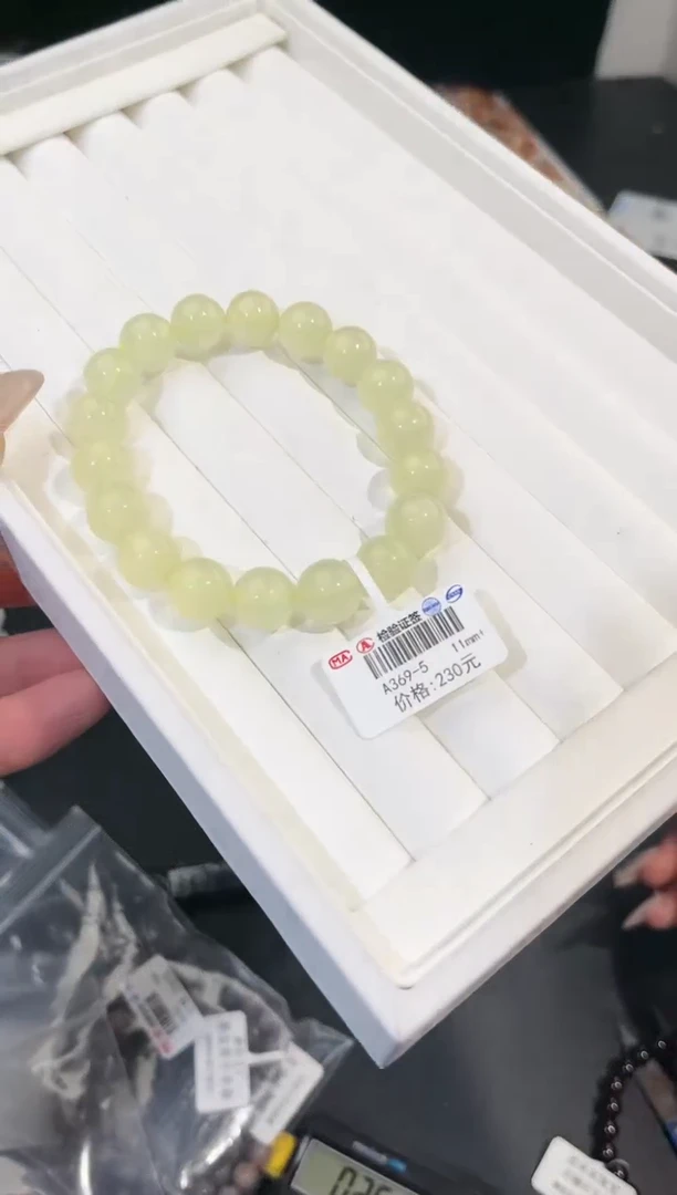 【闪购商品】水晶手链未镶嵌多样性发一绿纹