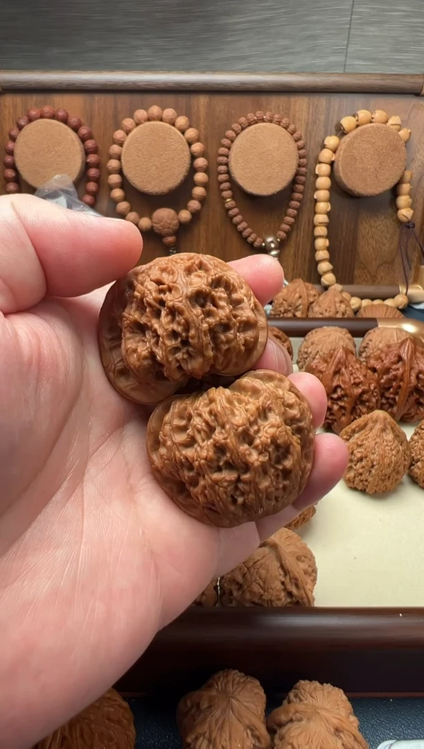 把件文玩核桃13W龙洞峪43，42g
