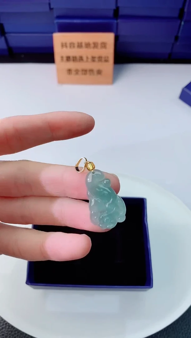 翡翠未镶嵌颈饰11111111