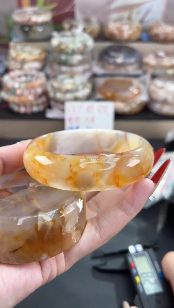 未镶嵌手镯石英质玉61