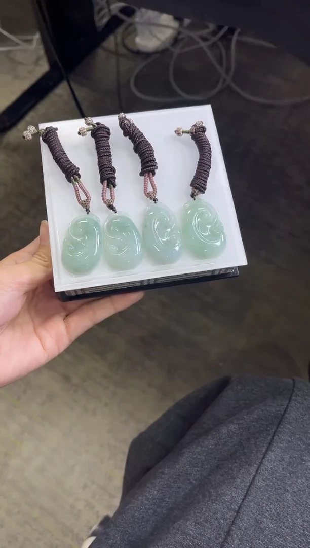 颈饰未镶嵌翡翠Z136/多样性发一件/配绳子