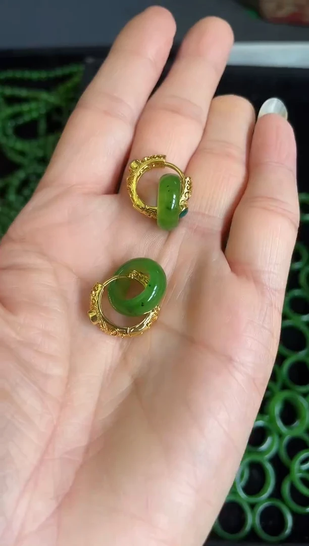 【闪购商品】和田玉（碧玉）颈饰未镶嵌耳坠碧玉一对（多样性发一）