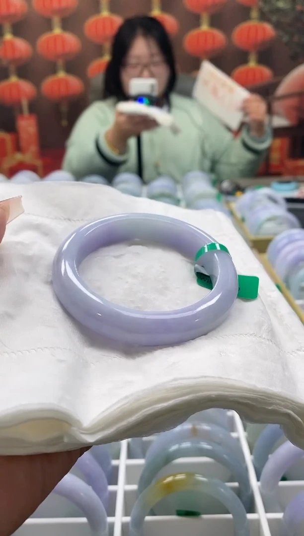 【闪购商品】翡翠手镯未镶嵌00009093