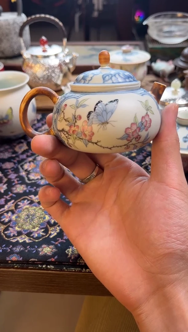 瓷片新品雲青素坊【福利款】青花斗彩蝴蝶壶