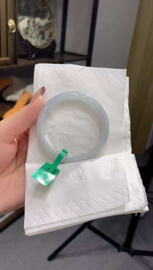 【闪购商品】翡翠手镯未镶嵌00008892