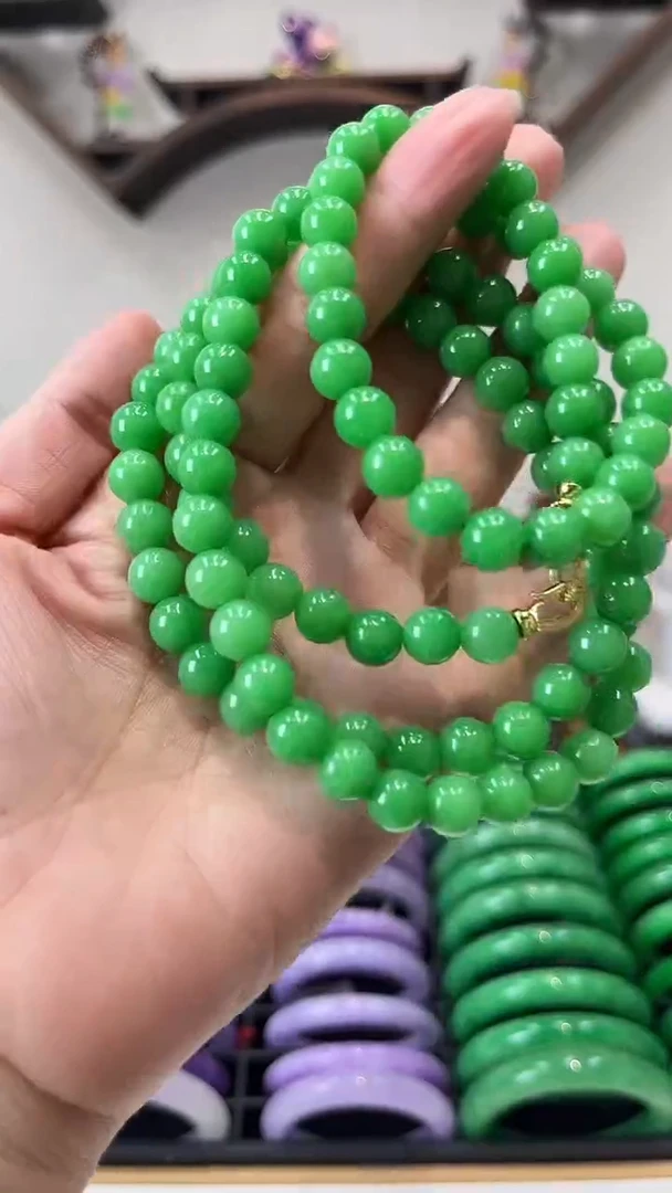 【闪购商品】砖雕闪19 辣阳绿项链8mm