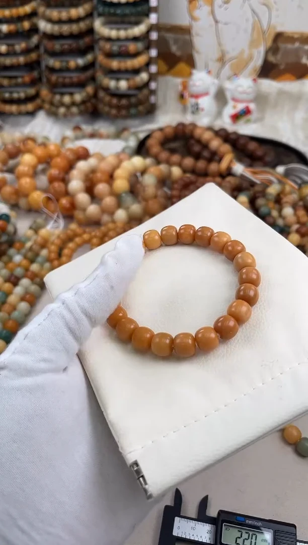 菩提根/象牙果手串肉****）a239卡10.8 干磨三高