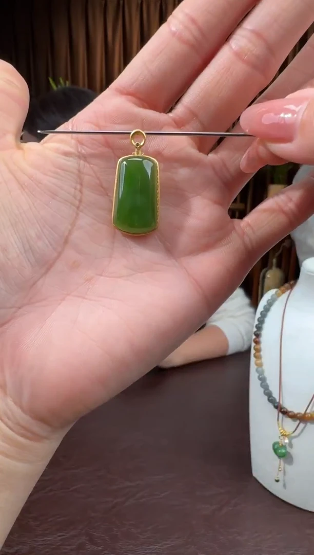 颈饰18K金镶嵌和田玉33张卓11.23多样性拍一发一