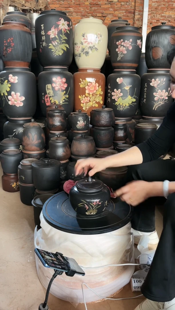 【闪购商品】壶瑕疵茶叶罐 彩填小苹果 181