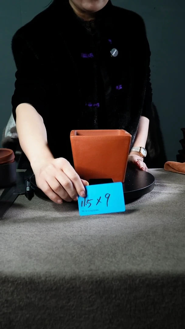 宜兴紫砂小花盆盆