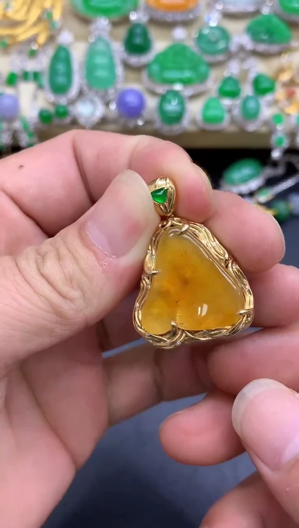 颈饰18K金镶嵌翡翠304-中国好珍宝