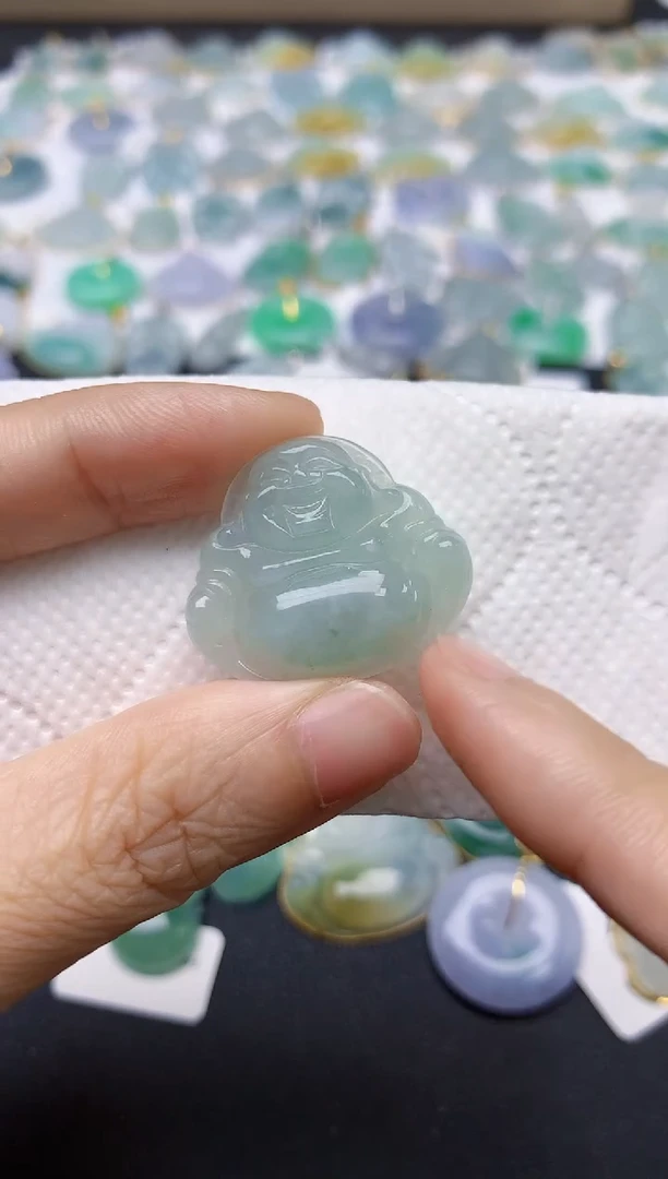 翡翠未镶嵌颈饰天然缅甸A货翡翠