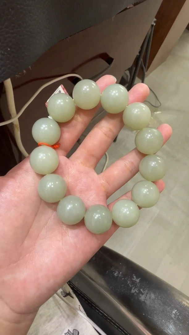 未镶嵌手串和田玉近矿高清白手串（产地直发）