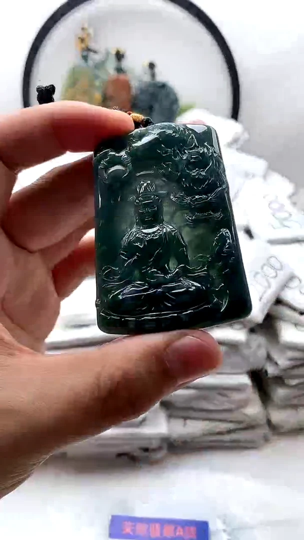 【闪购商品】翡翠颈饰未镶嵌御龙观音【品质一般介意慎拍】