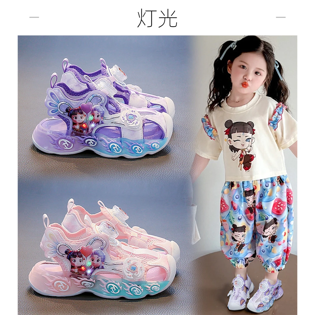 带灯哪吒敖丙女童包头凉鞋2025夏季新镂空透气网防踢运动沙滩凉鞋