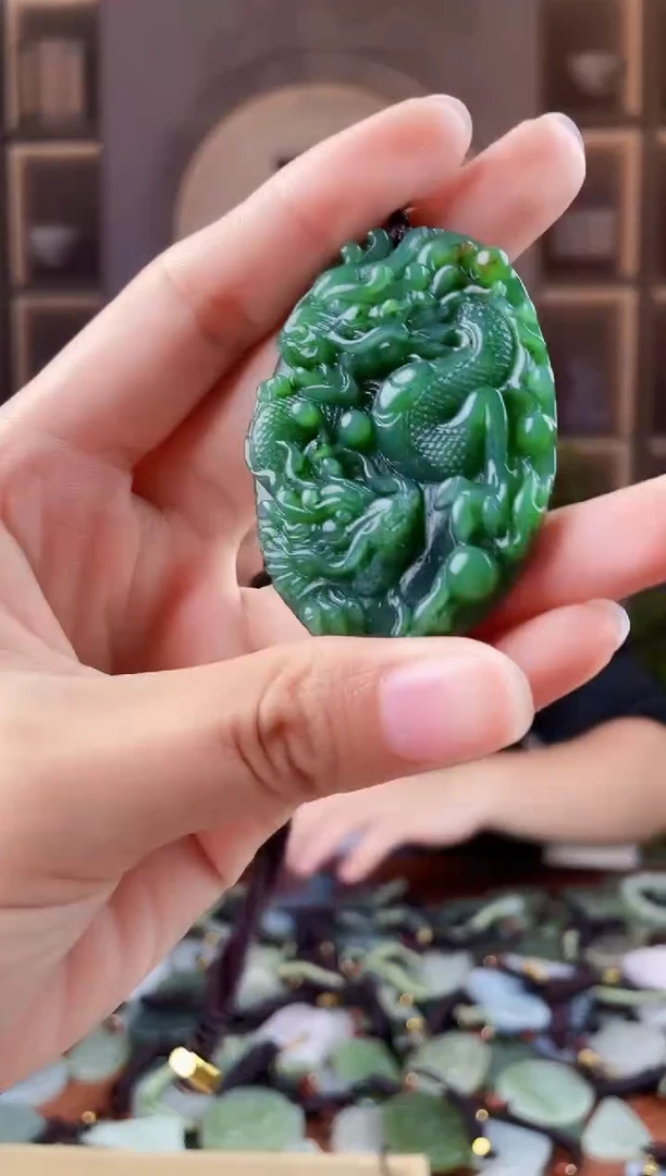 未镶嵌和田玉挂件拍一发一，