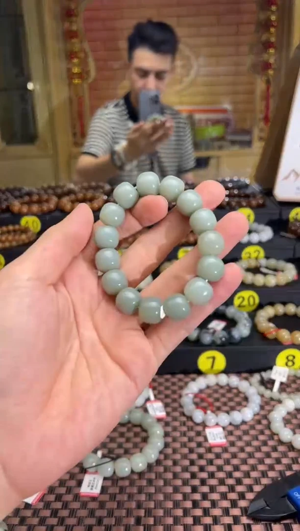 手串未镶嵌和田玉且末料且末蓝老型珠手串卡13*14