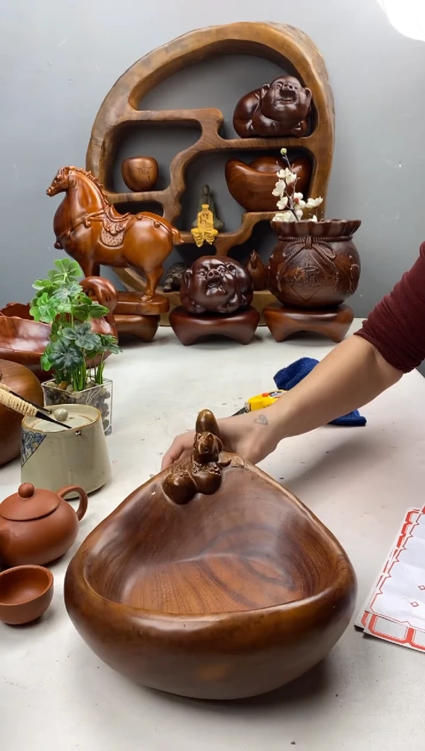 香樟木A30松鼠果盆/尺寸28*22*12