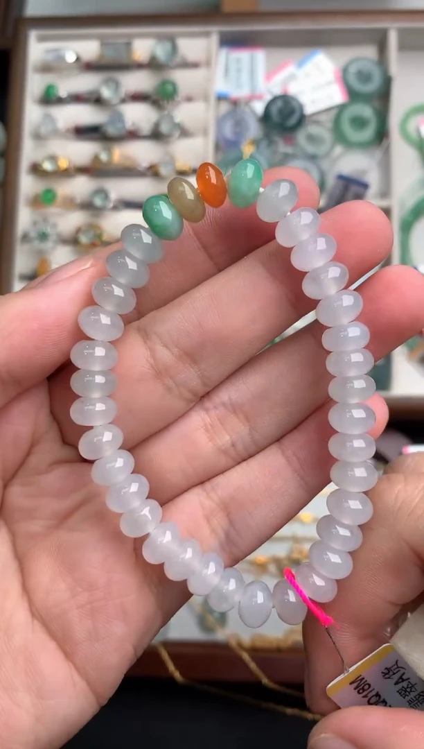 未镶嵌挂件翡翠1