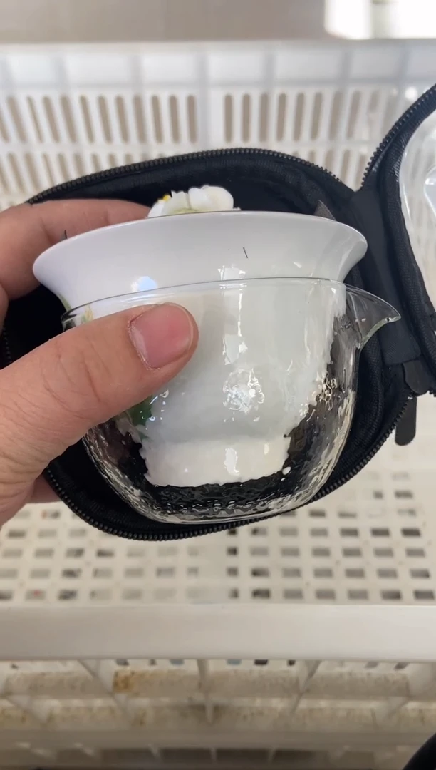 杯无运费险有瑕疵的摄影的产品有使用过的痕迹有点脏介意勿拍