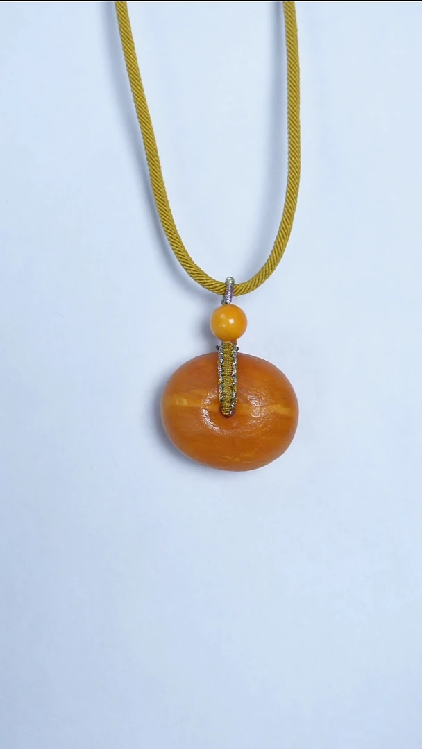 蜜蜡颈饰未镶嵌橘皮花蜡扣子吊坠