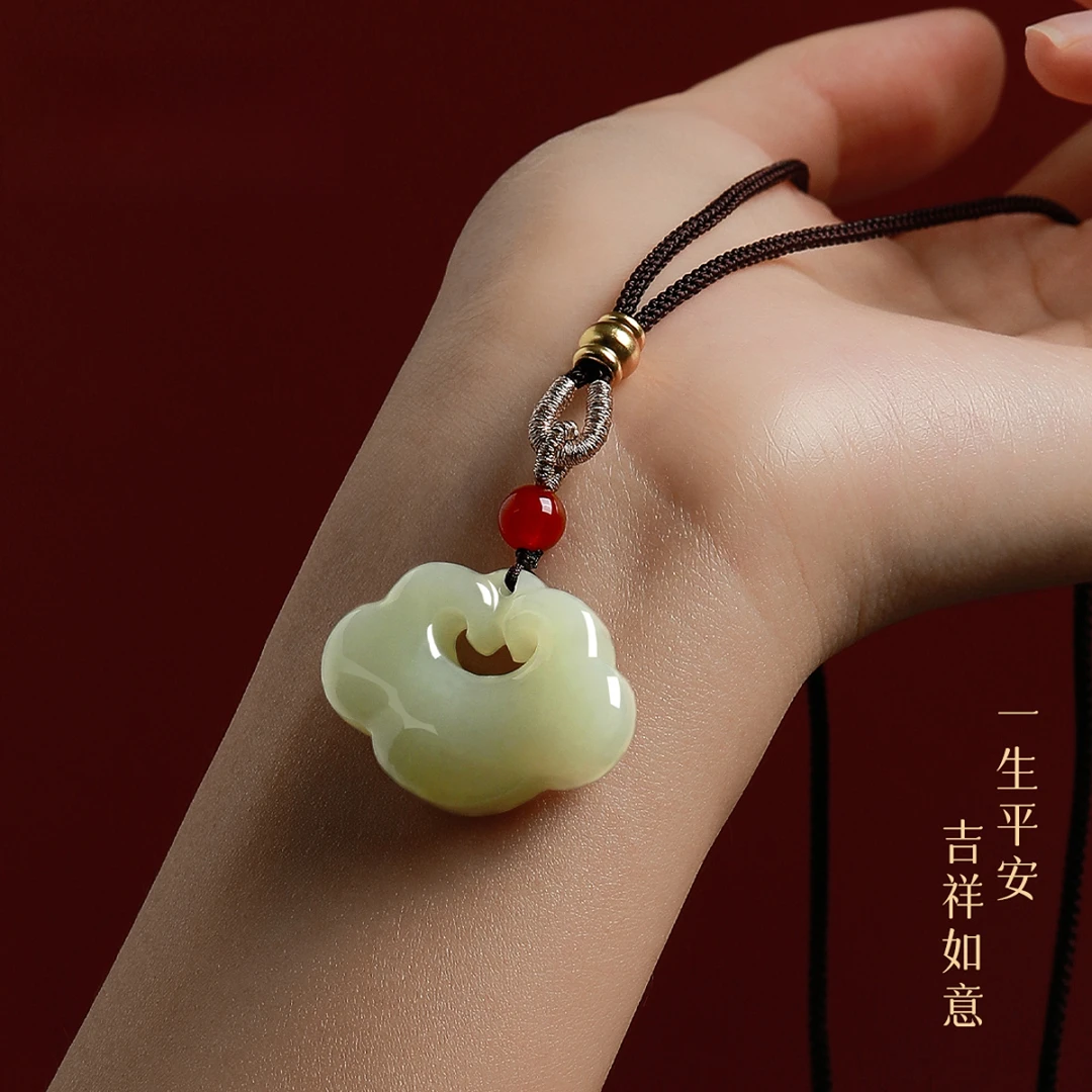 天然和田玉如意吊坠挂绳国风气质女款玉吊坠简约儿童玉锁吊坠