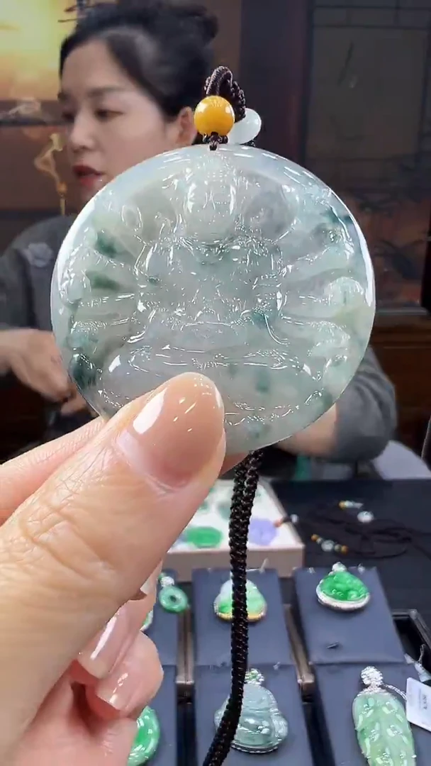 未镶嵌挂件翡翠千手观音
