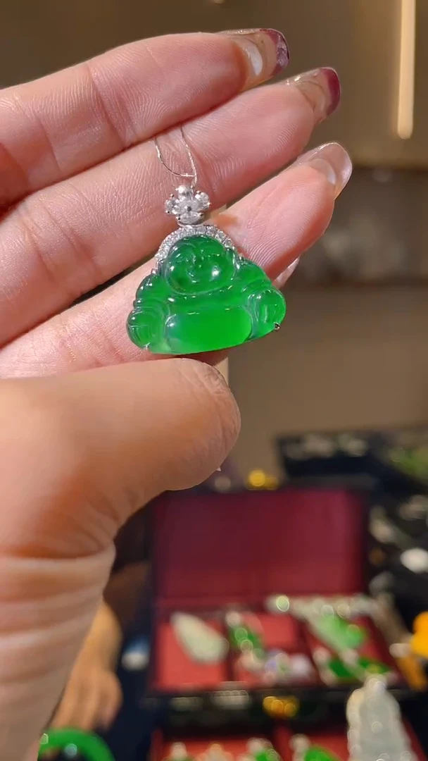 【闪购商品】翡翠吊坠(不含链)18K金镶嵌天然翡翠A货