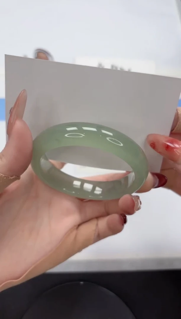 【闪购商品】石英质玉手镯未镶嵌A306-54