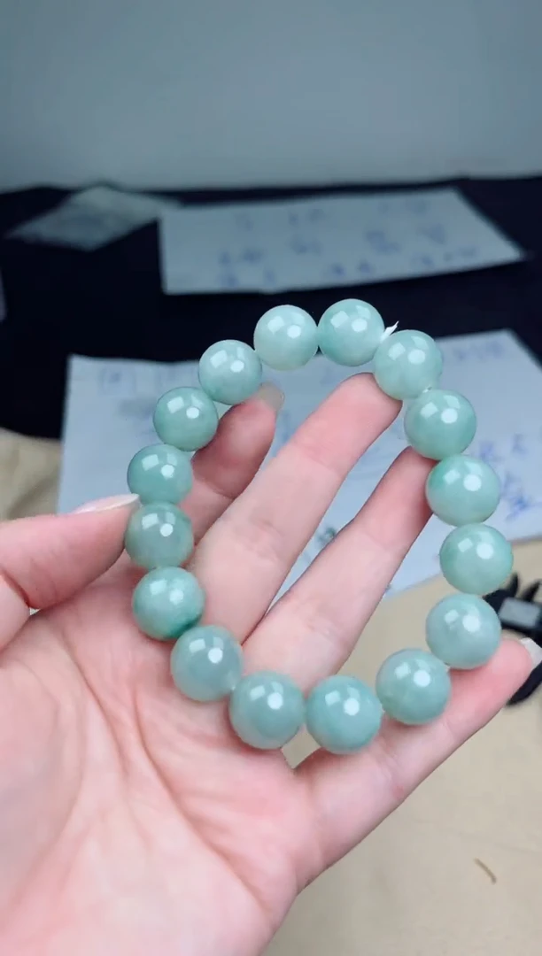 定制翡翠未镶嵌珠串